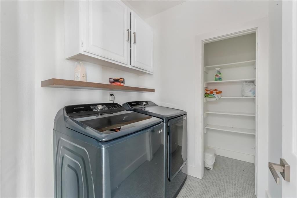 8405 Greenspoint Dr - Photo 5 of 13