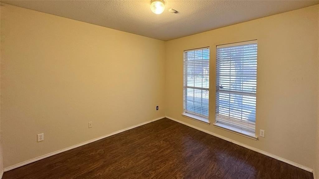 3505 Truman St - Photo 3 of 22