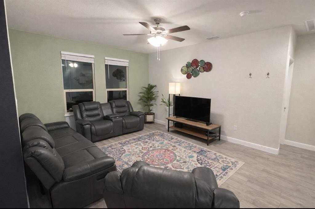 756 Finchley Dr - Photo 6 of 14