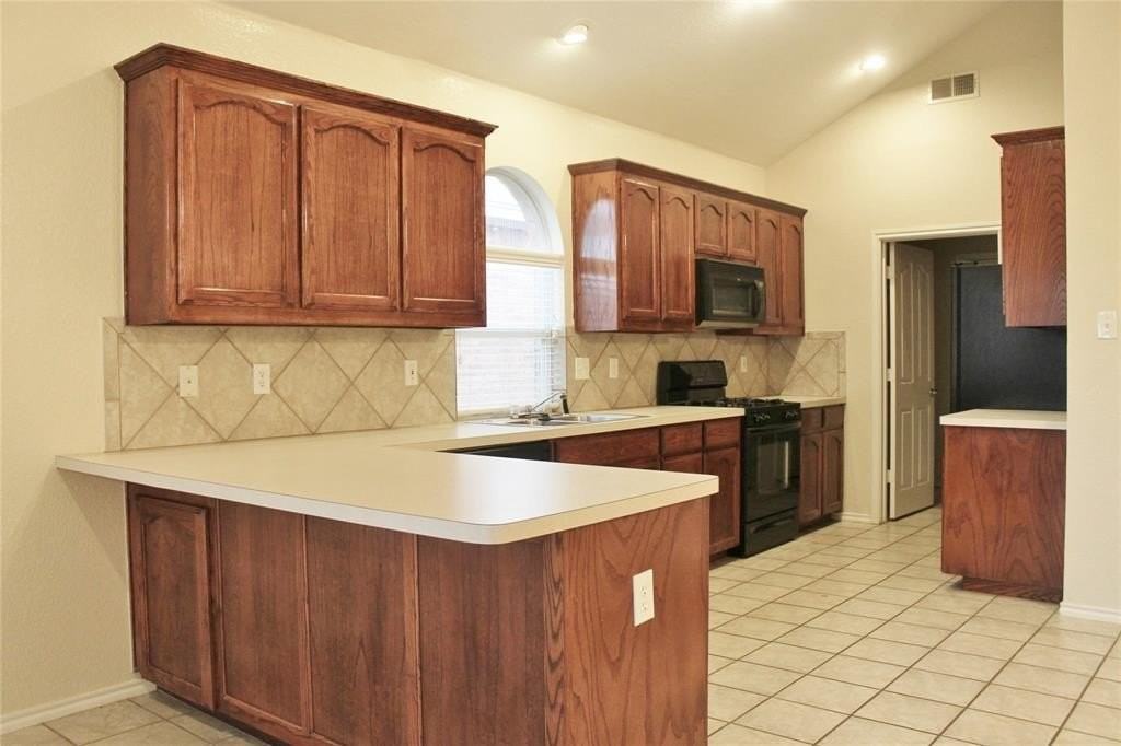 5752 Barrier Reef Dr - Photo 5 of 12