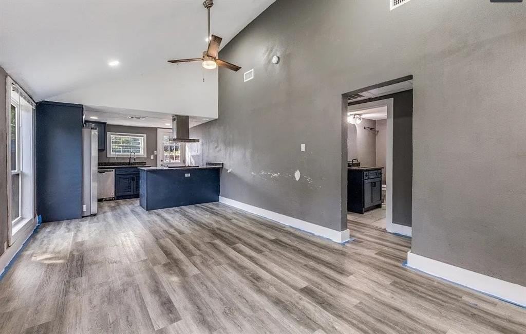 3914 Spring Ave - Photo 5 of 14