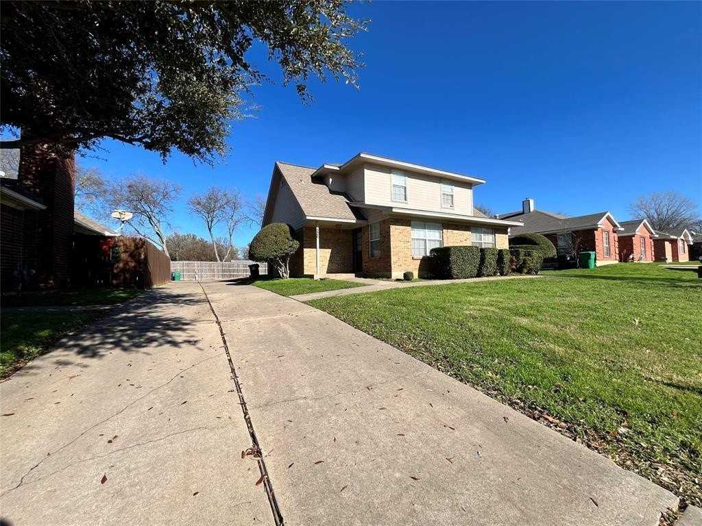 524 Strata Dr - Photo 2 of 17