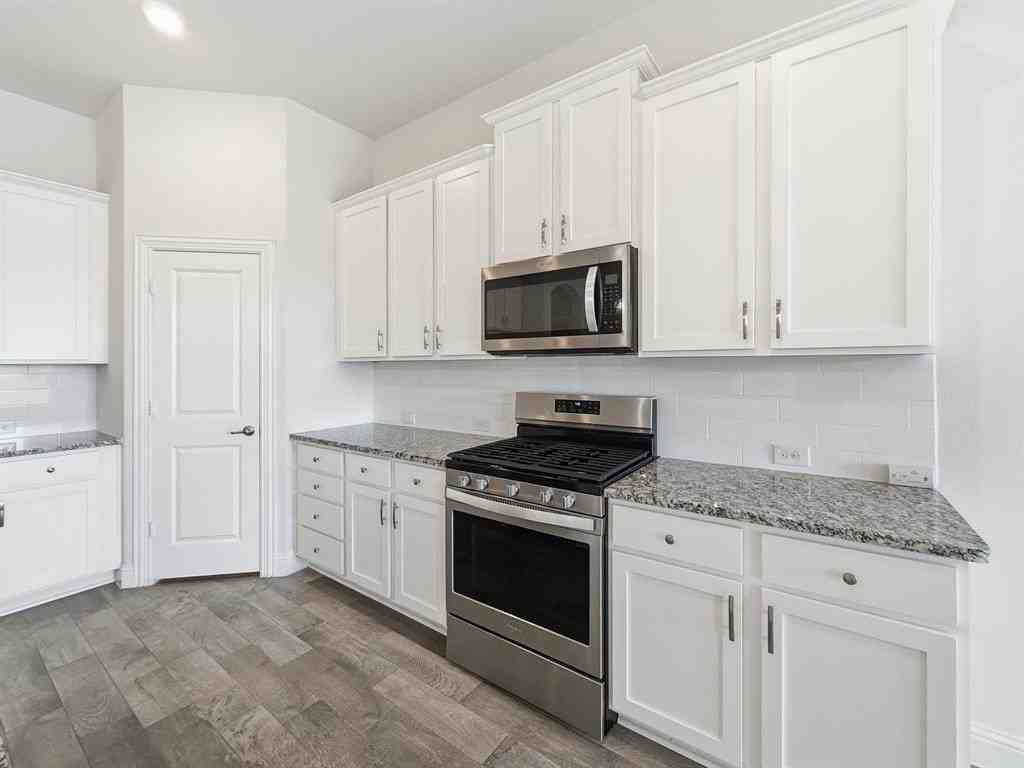 11108 Culberson Dr - Photo 7 of 40