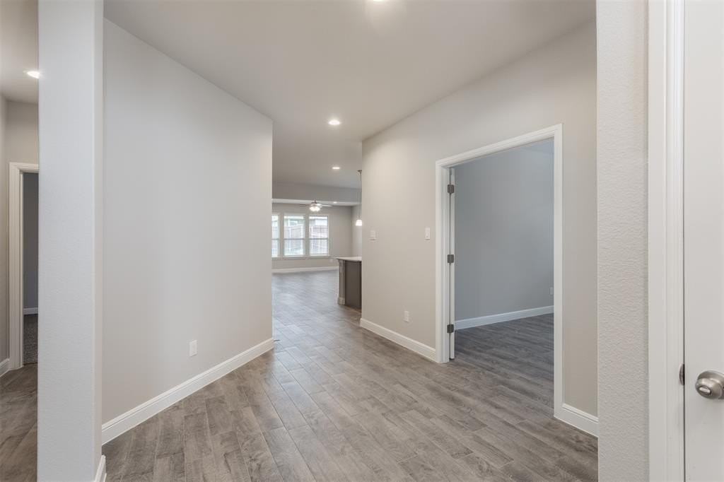 14621 Bootes Dr - Photo 4 of 40