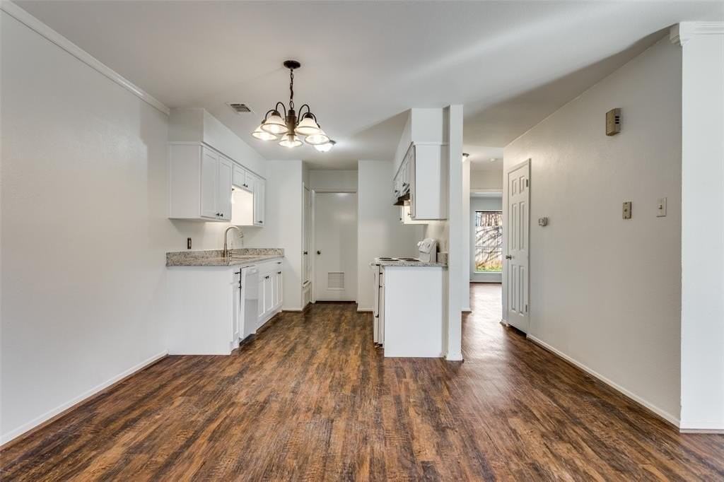 6423 Westcreek Dr - Photo 4 of 12