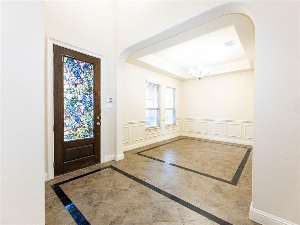 3532 Danbury Ln - Photo 2 of 40