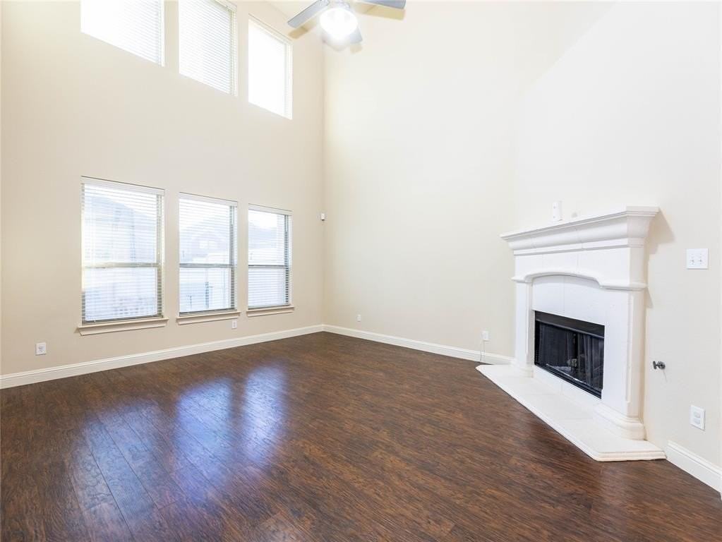 3532 Danbury Ln - Photo 7 of 40