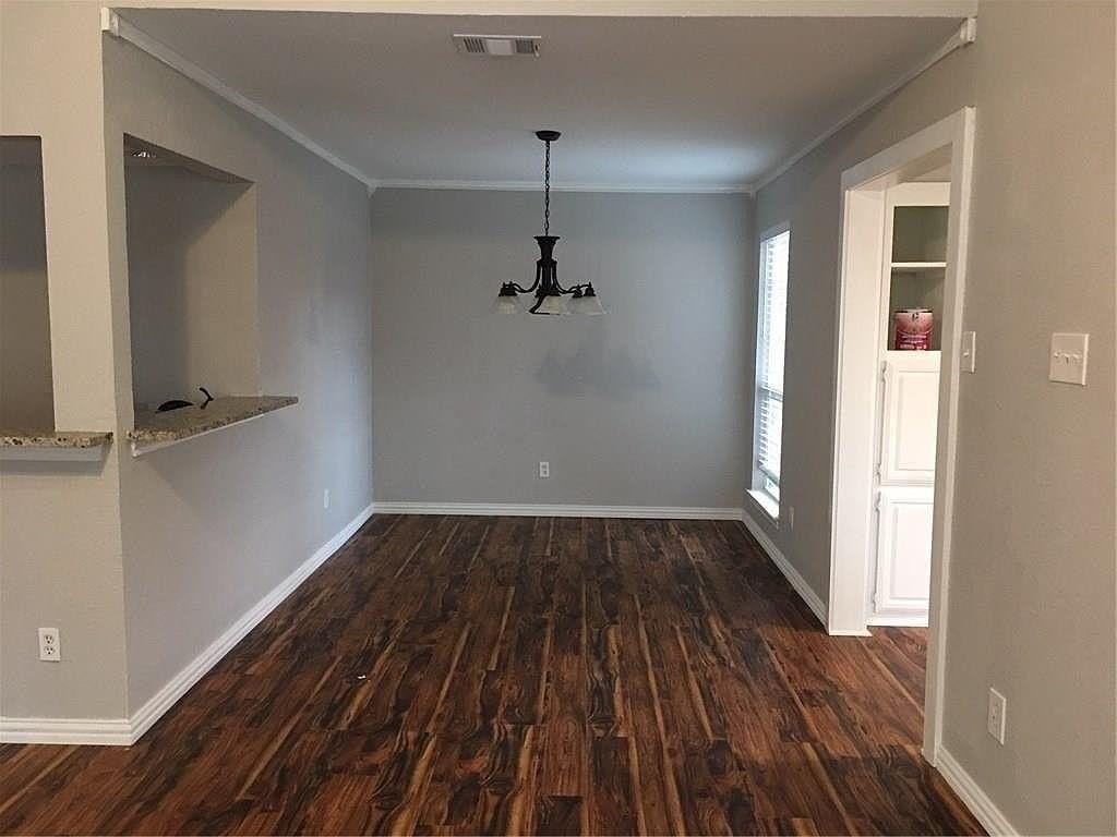 2124 Avignon Dr - Photo 6 of 21