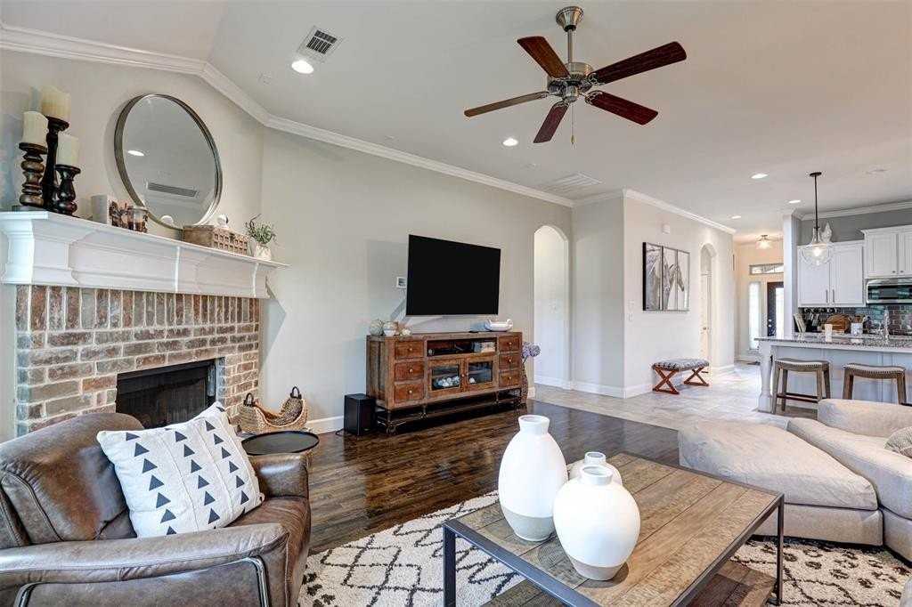 1116 Little John Dr - Photo 6 of 25