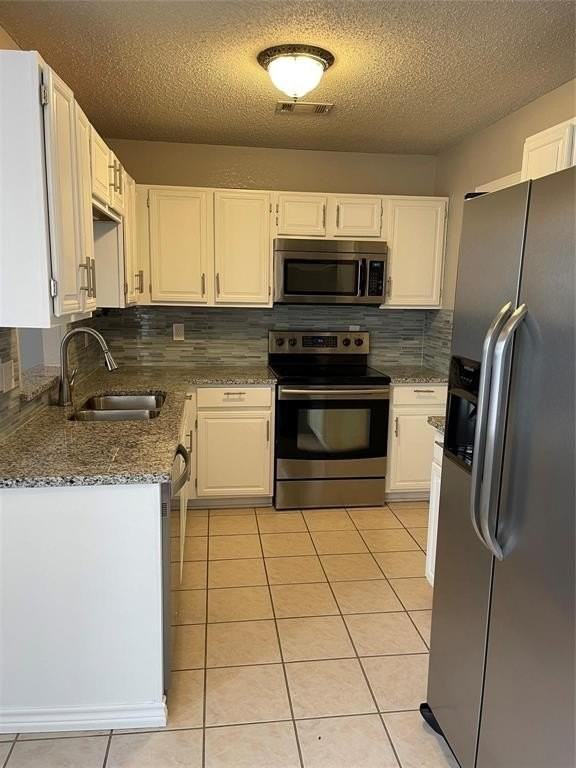 18159 Whispering Gables Ln - Photo 6 of 13