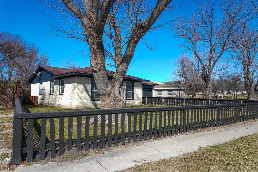 2707 Judy Dr - Photo 3 of 14