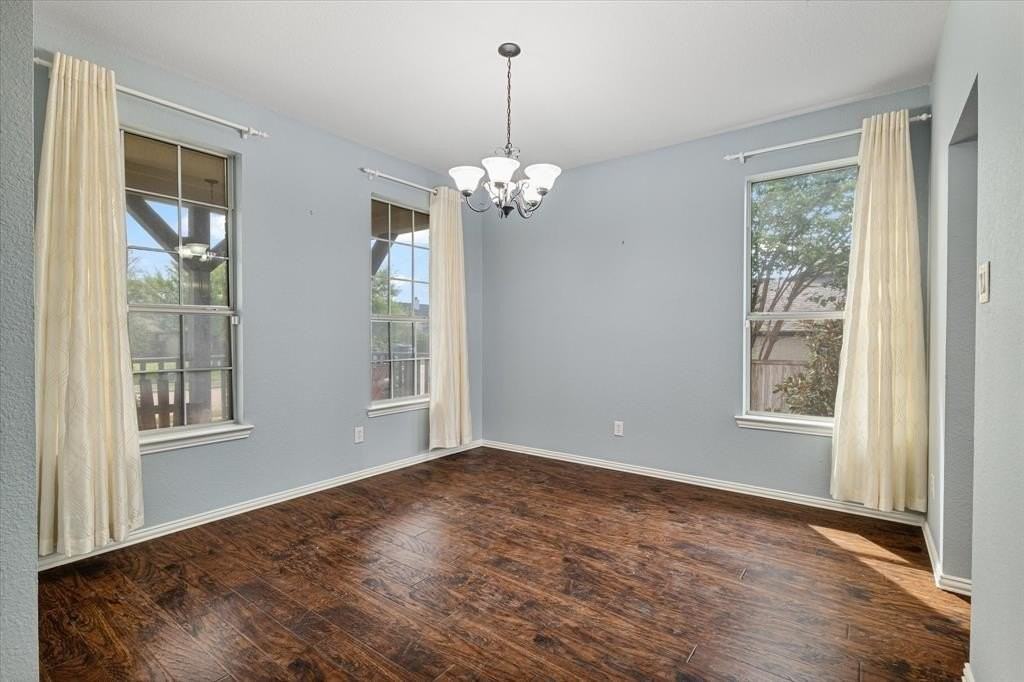 931 W Cedar St - Photo 6 of 38