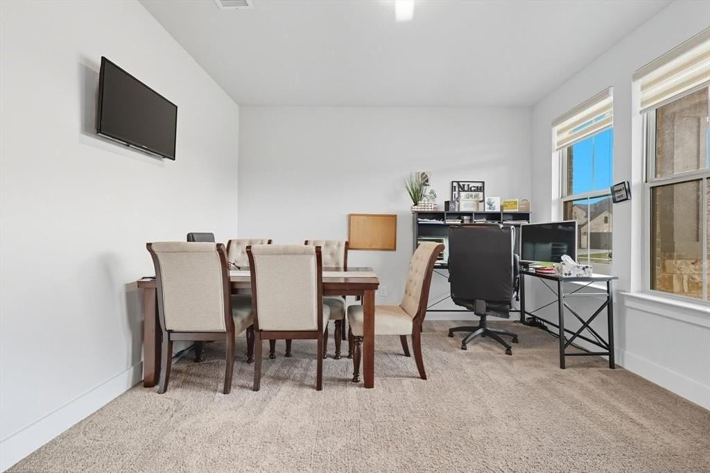 2470 Pebble Bank Ln - Photo 4 of 33