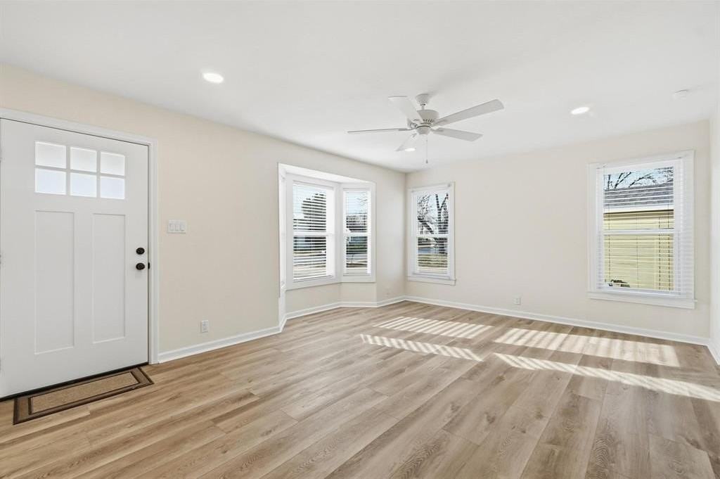 242 College Dr - Photo 7 of 26