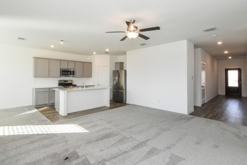 1840 Da Vinci Dr - Photo 6 of 19