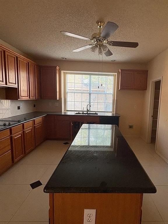 7405 Stoney Point Dr - Photo 2 of 18