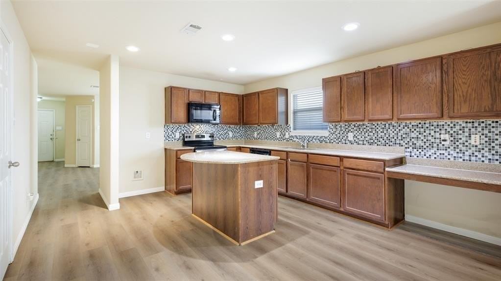 1508 Mockingbird Dr - Photo 4 of 23