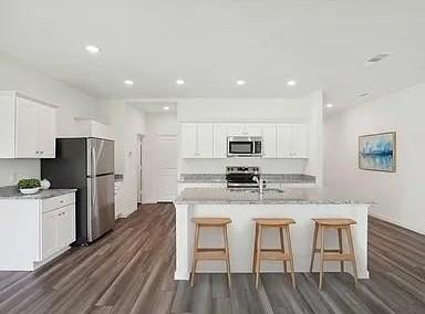 233 Berthe Ct - Photo 6 of 9