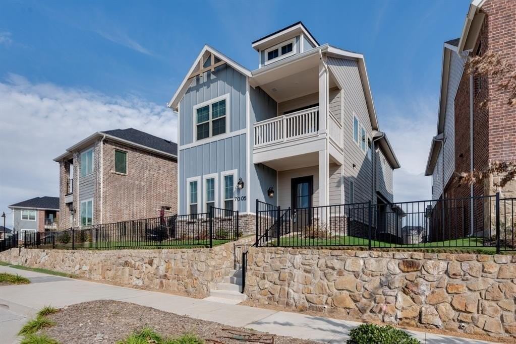 7005 Sunset Blvd - Photo 3 of 34