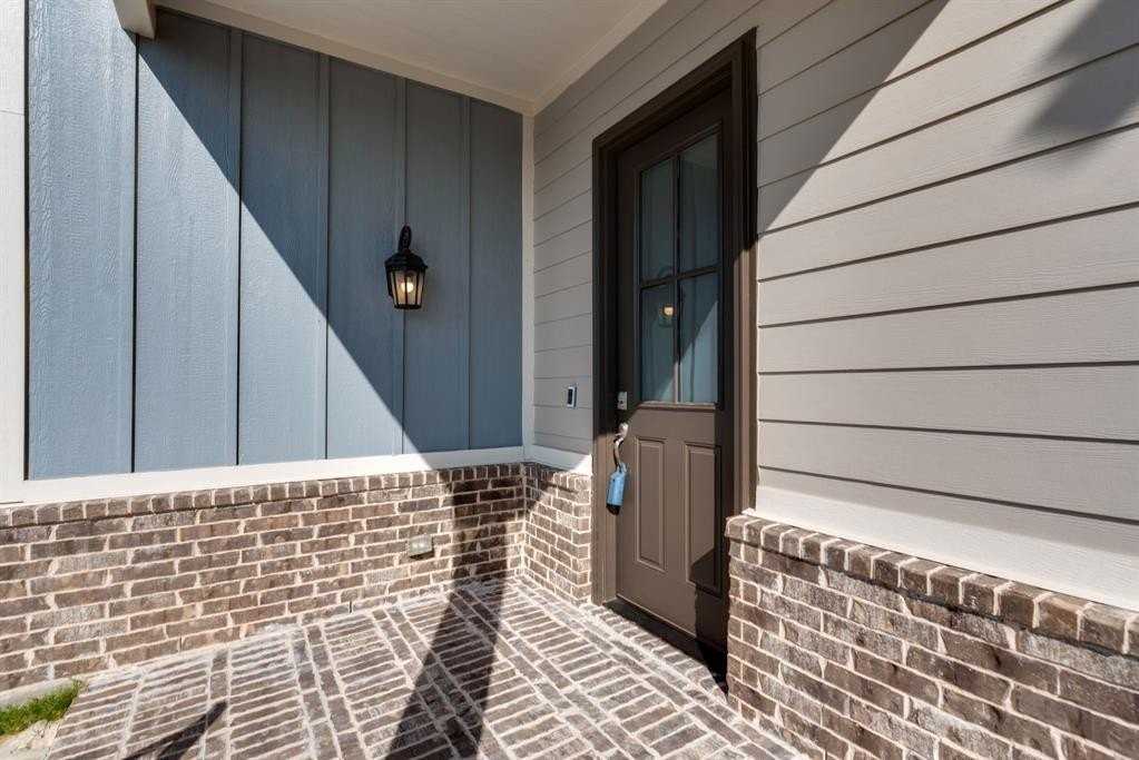 7005 Sunset Blvd - Photo 4 of 34