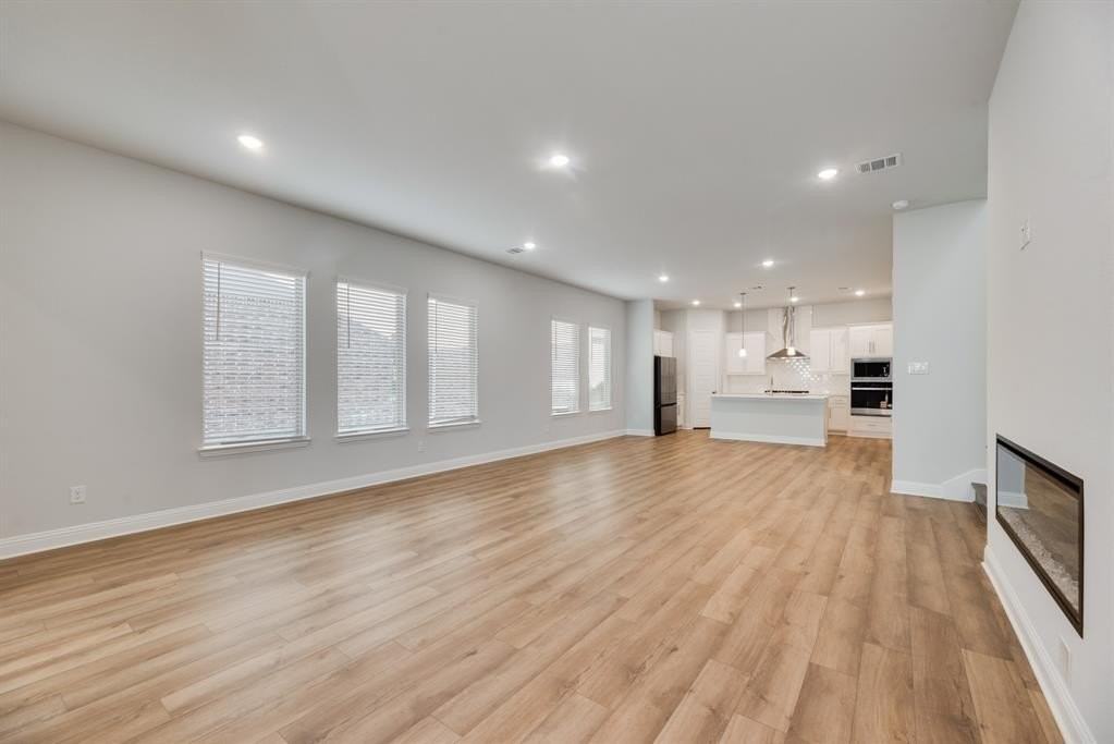 7005 Sunset Blvd - Photo 5 of 34