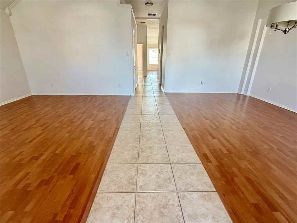 3603 Olivia Dr - Photo 2 of 21