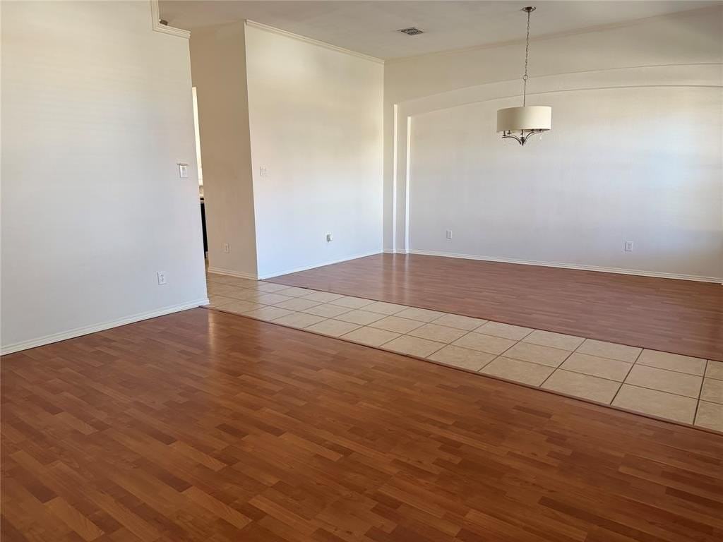 3603 Olivia Dr - Photo 4 of 21