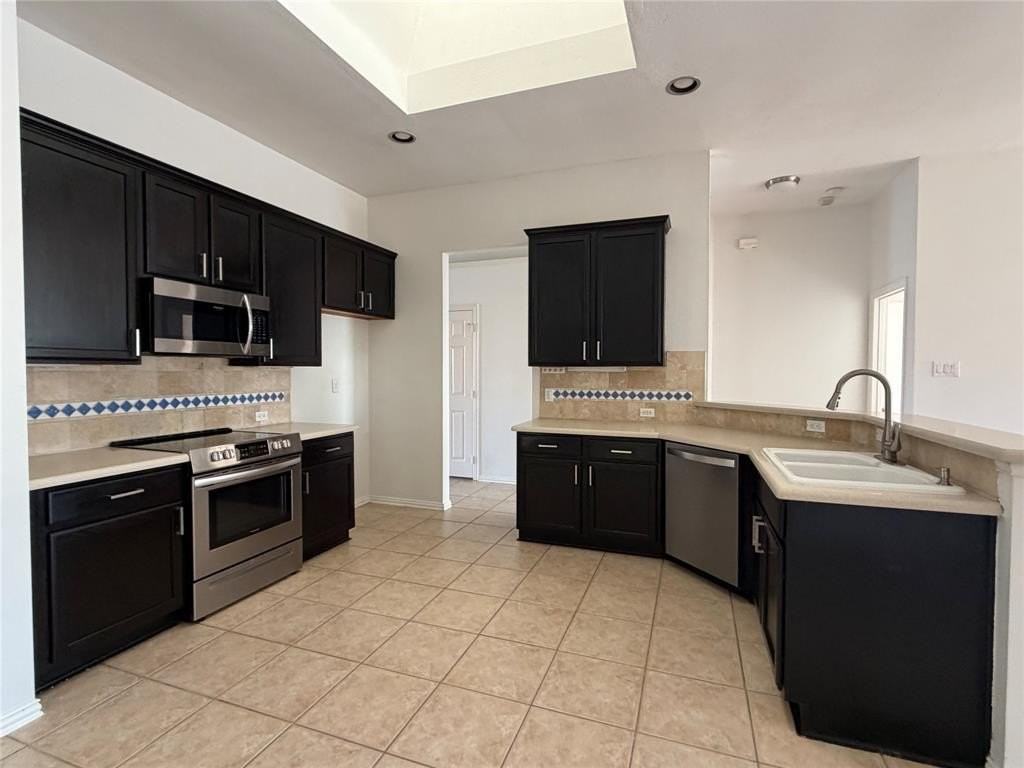 3603 Olivia Dr - Photo 7 of 21