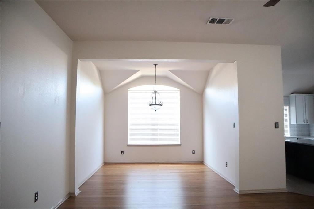 6510 Valley Forge Dr - Photo 3 of 14