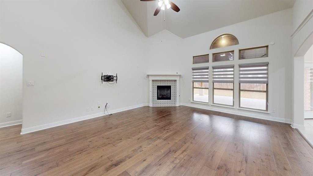 14518 Shady Grove Ln - Photo 7 of 34