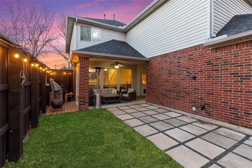 18212 Muir Cir - Photo 3 of 29