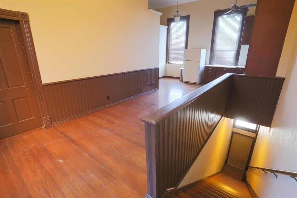 402B W 3rd St #A - Photo 5 of 7