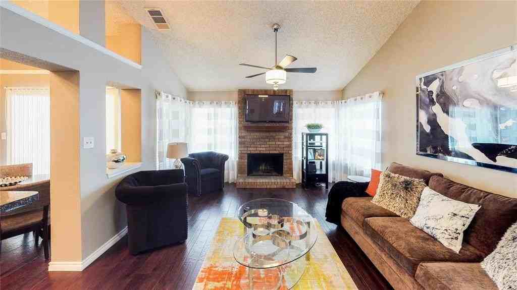 821 Meadowdale Rd - Photo 3 of 16