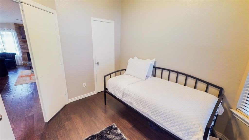 821 Meadowdale Rd - Photo 7 of 16