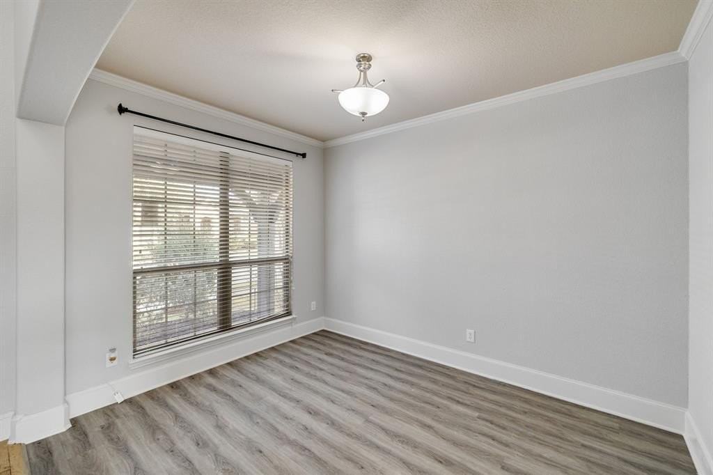 5629 Hampshire Dr - Photo 7 of 40