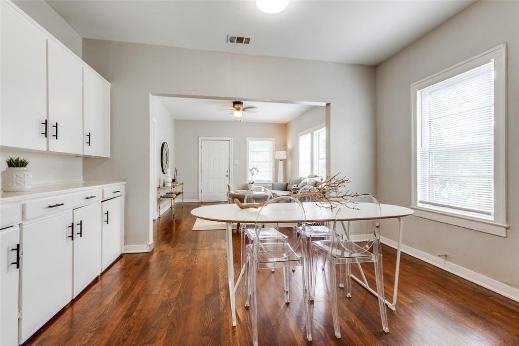 733 W Page Ave - Photo 5 of 23