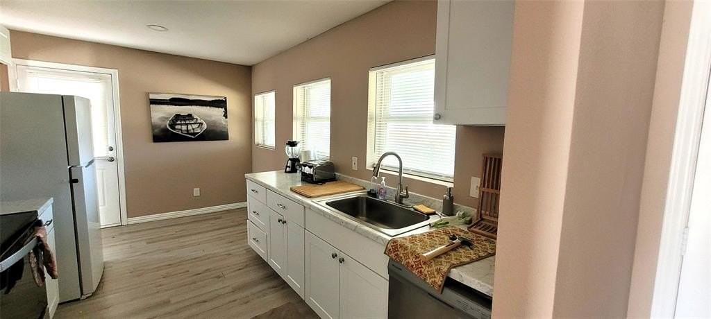 5821 Black Oak Ln - Photo 2 of 16