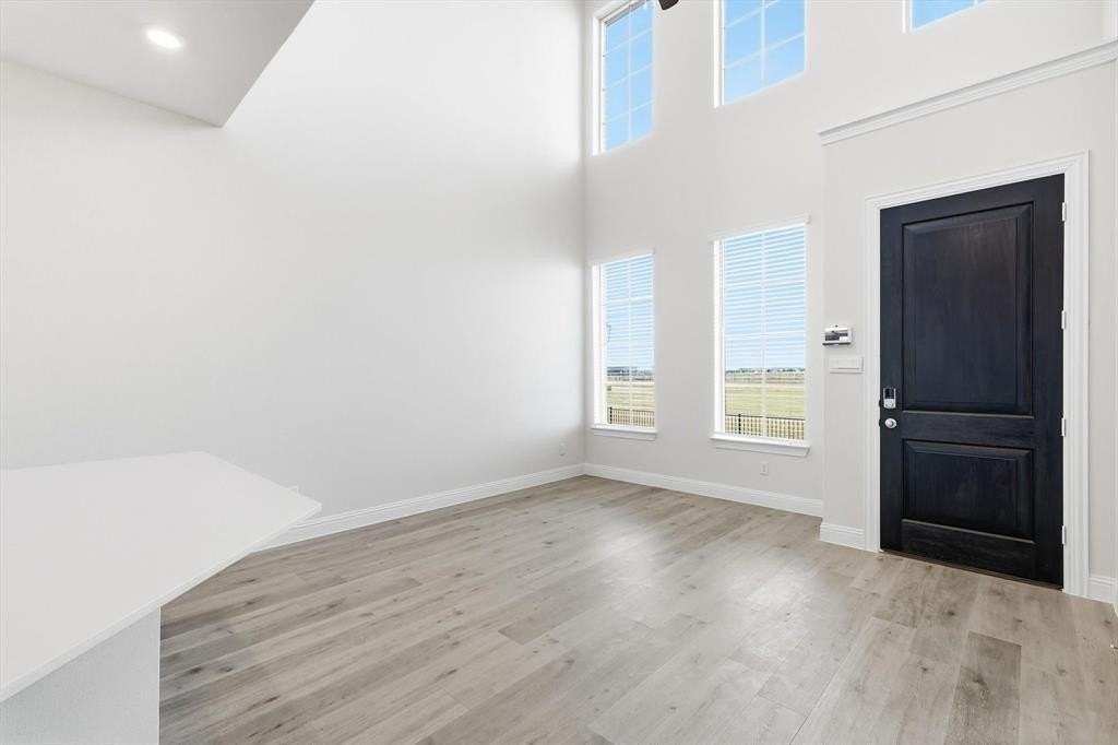 1504 Lake District Dr - Photo 3 of 31