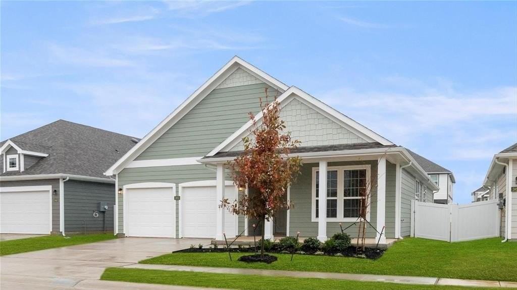 5953 Revere Dr - Photo 2 of 27