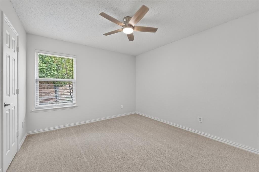 145 Brushy Creek Ln - Photo 7 of 30