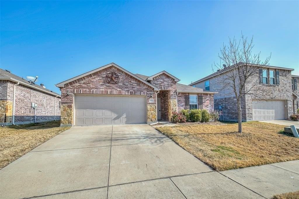 120 Abelia Dr - Photo 3 of 33