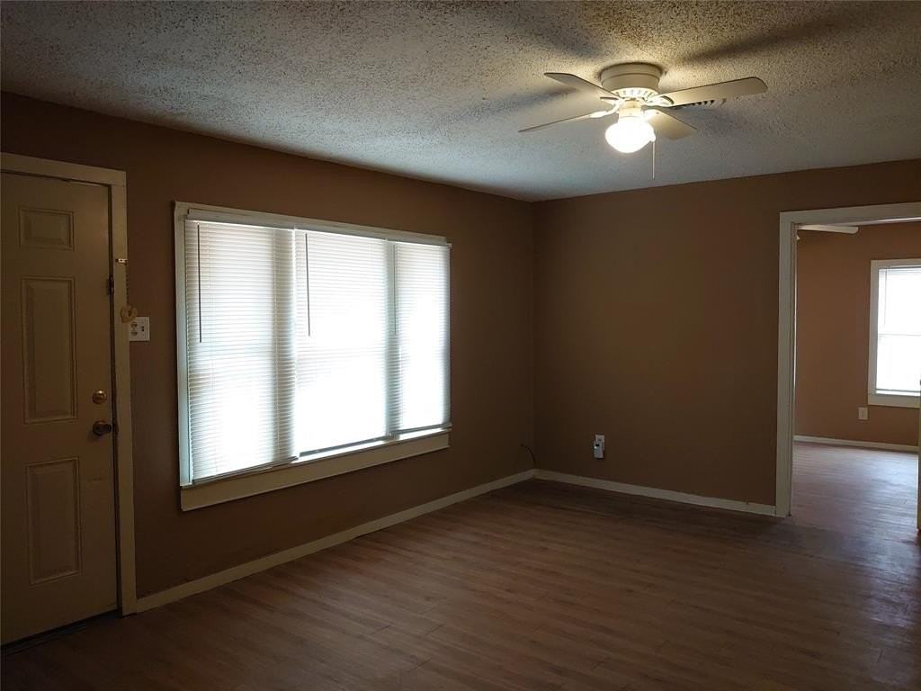 1325 S 27th St - Photo 2 of 12