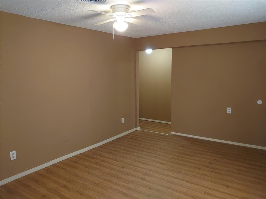 1325 S 27th St - Photo 4 of 12