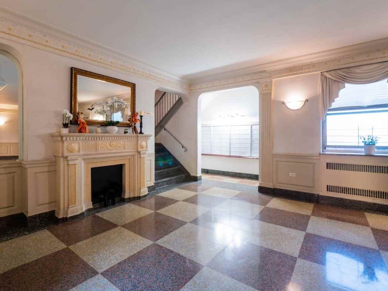 6389 Saunders St #2B - Photo 5 of 19