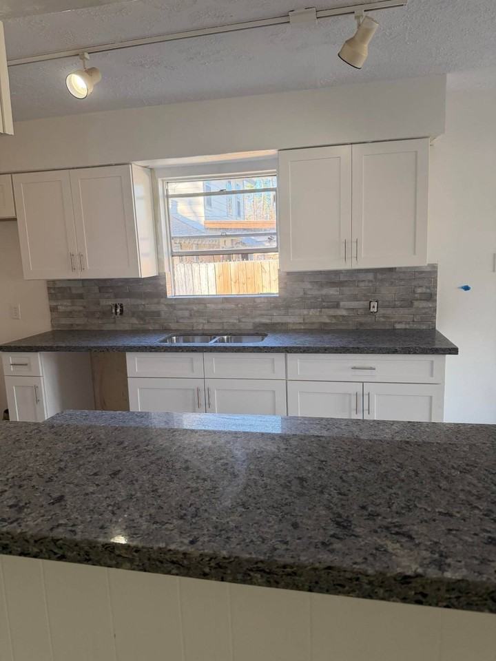 24710 Glen Loch Dr - Photo 6 of 6