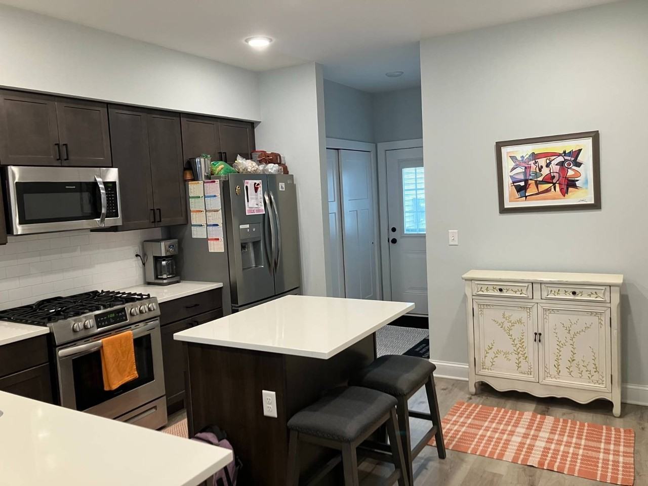 1155 Barrett St - Photo 2 of 19