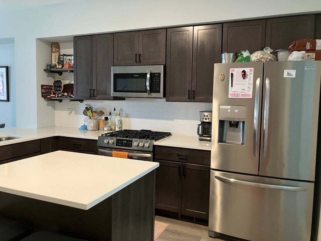 1155 Barrett St - Photo 3 of 19