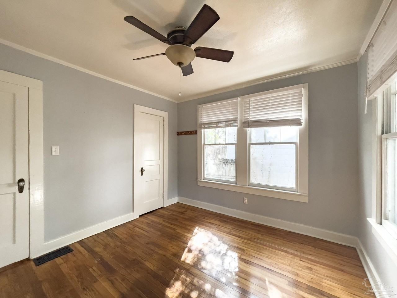 10 N F St - Photo 7 of 13