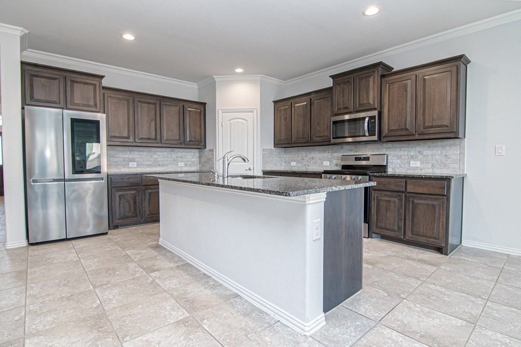 6907 Thomas Paine Rd - Photo 6 of 26