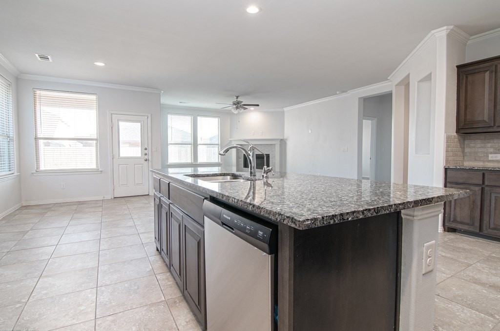 6907 Thomas Paine Rd - Photo 7 of 26